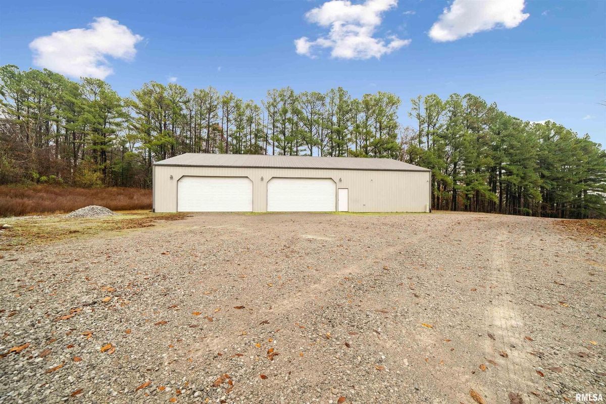 1115 HILLTOP Lane, Simpson, IL 62985