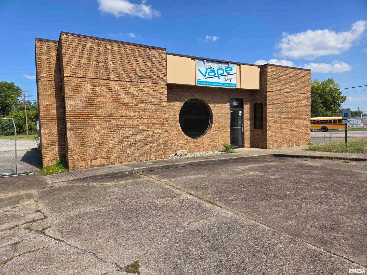 1300 W MAIN Street — Carbondale, IL 62901