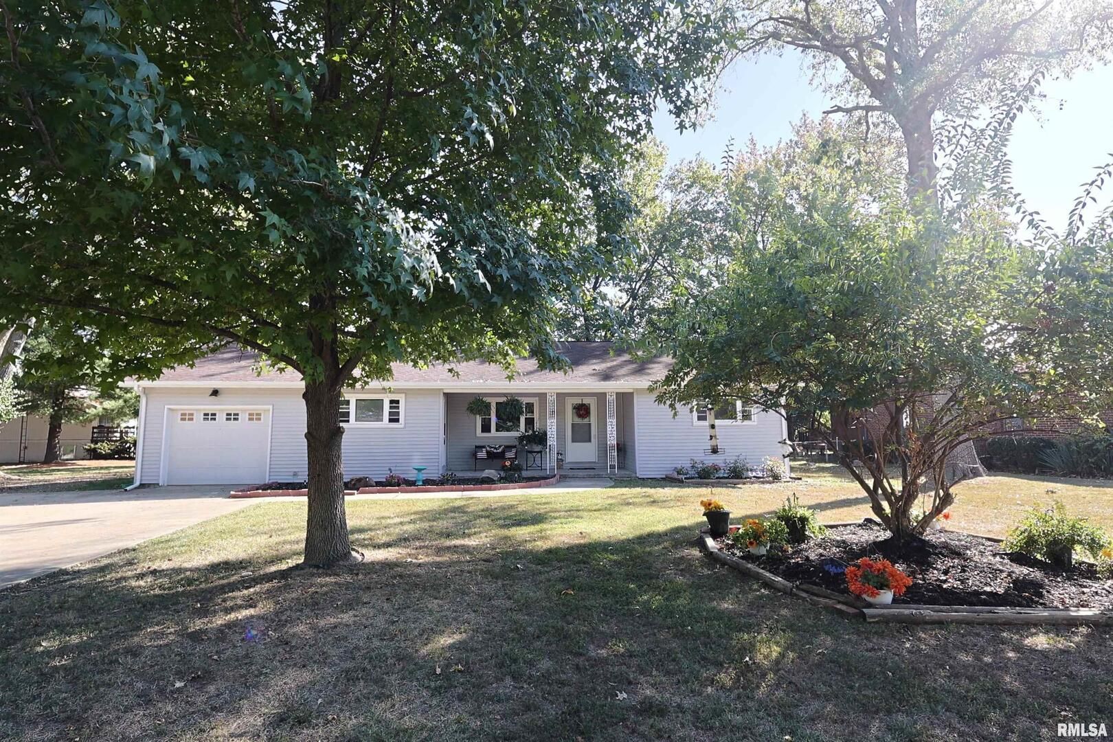 11 RIDGE Road — Centralia, IL 62801
