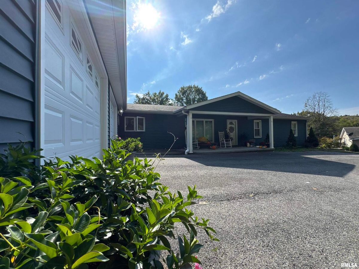 564 PLEASANT Lane, Jonesboro, IL 62952