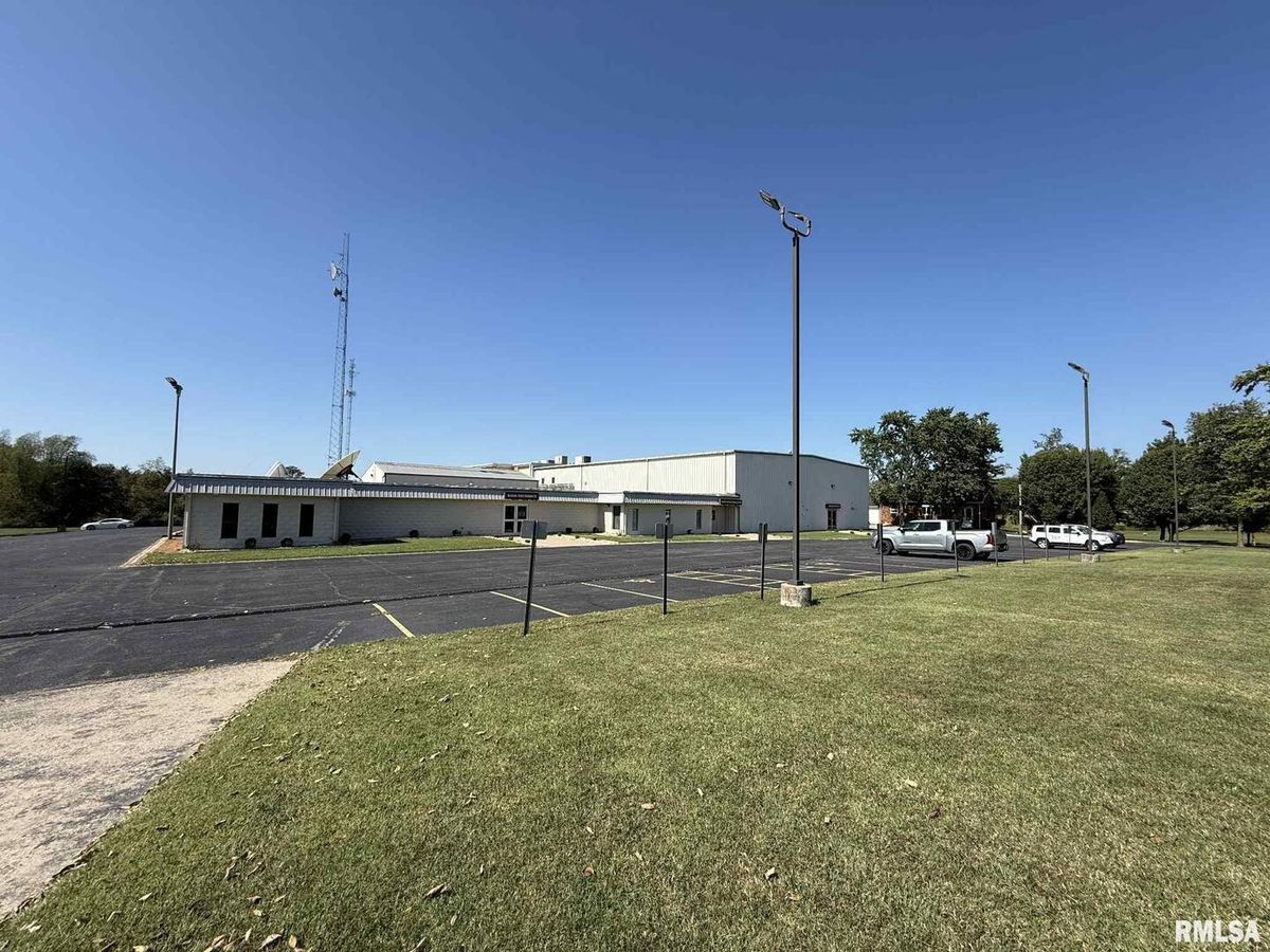 11717 Route 37 Road, Marion, IL 62959