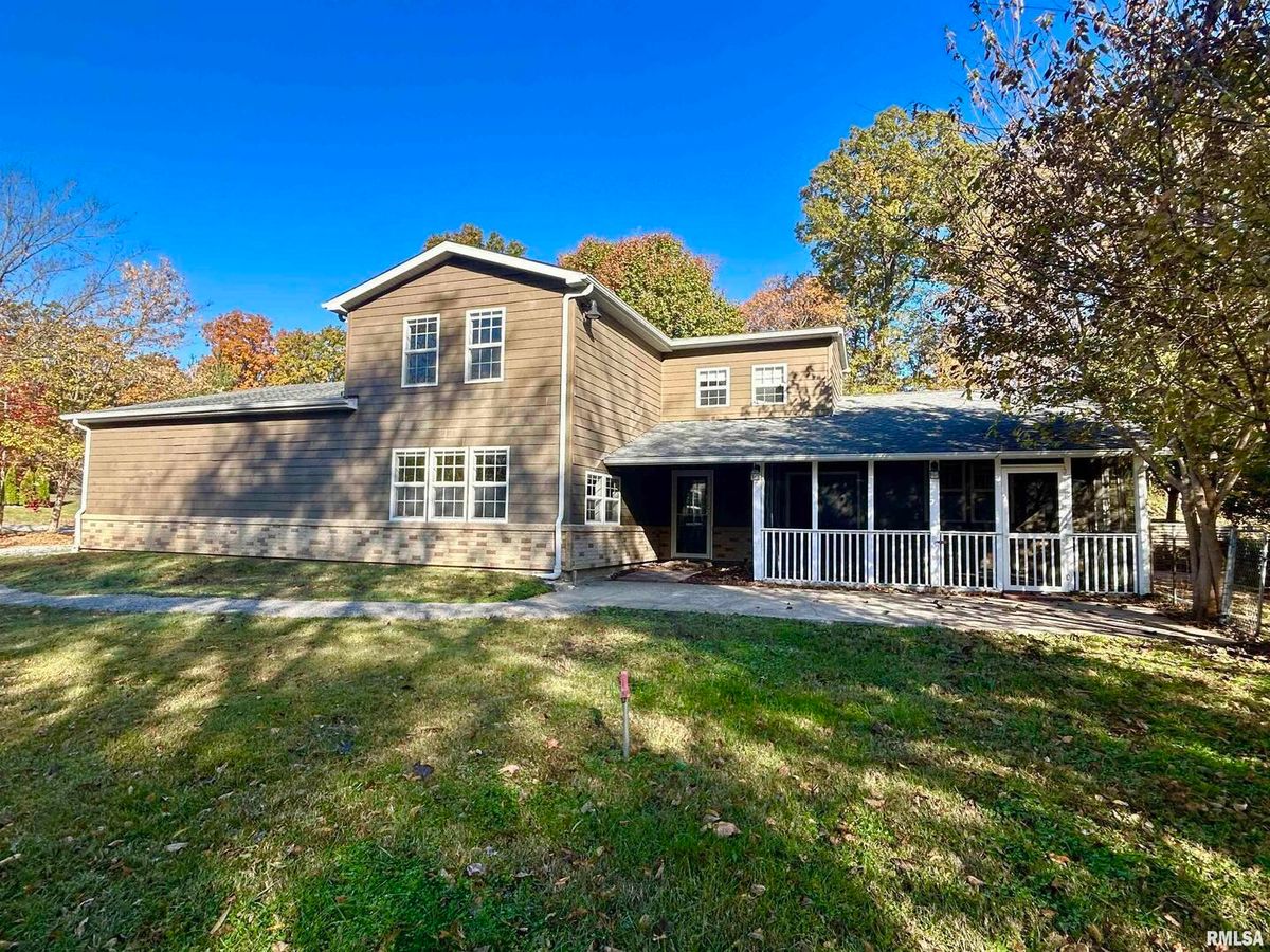 1591 Reed Station Road, Carbondale, IL 62901