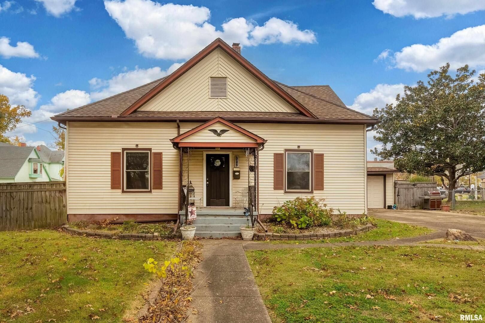 306 S MADISON Street — Marion, IL 62959