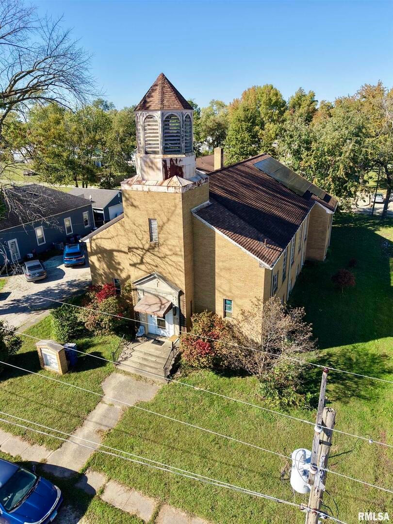 120 W POPLAR Street, Noble, IL 62868