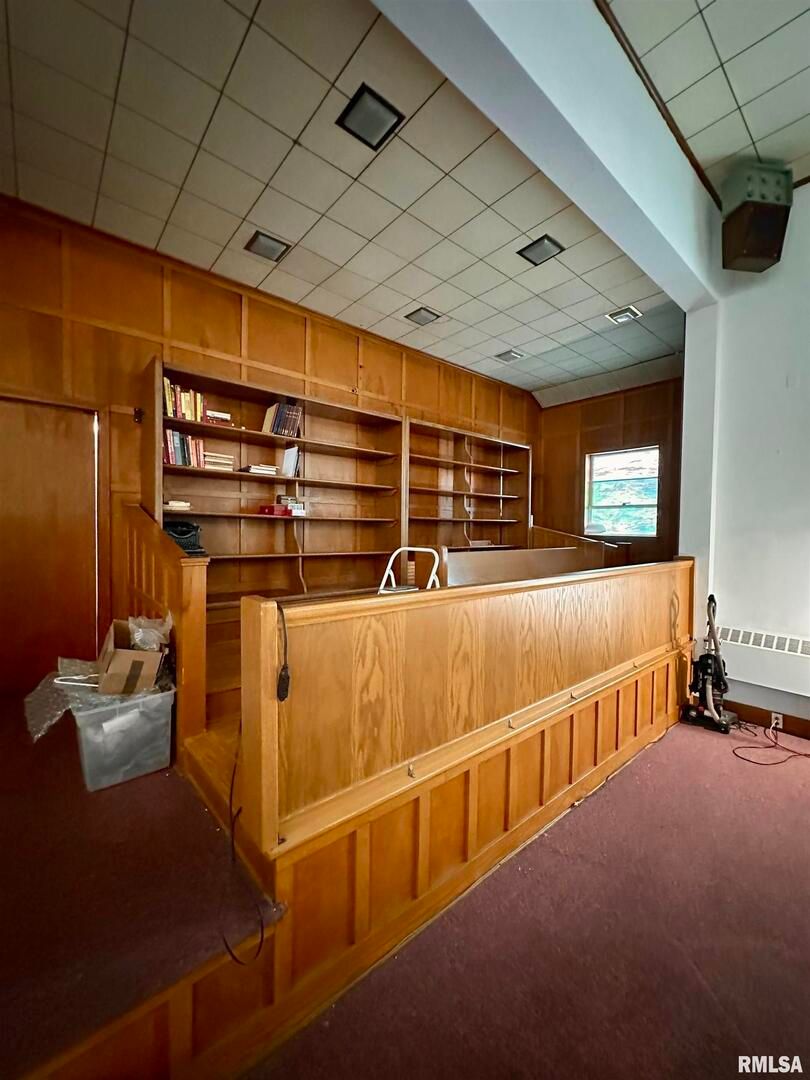 120 W POPLAR Street, Noble, IL 62868