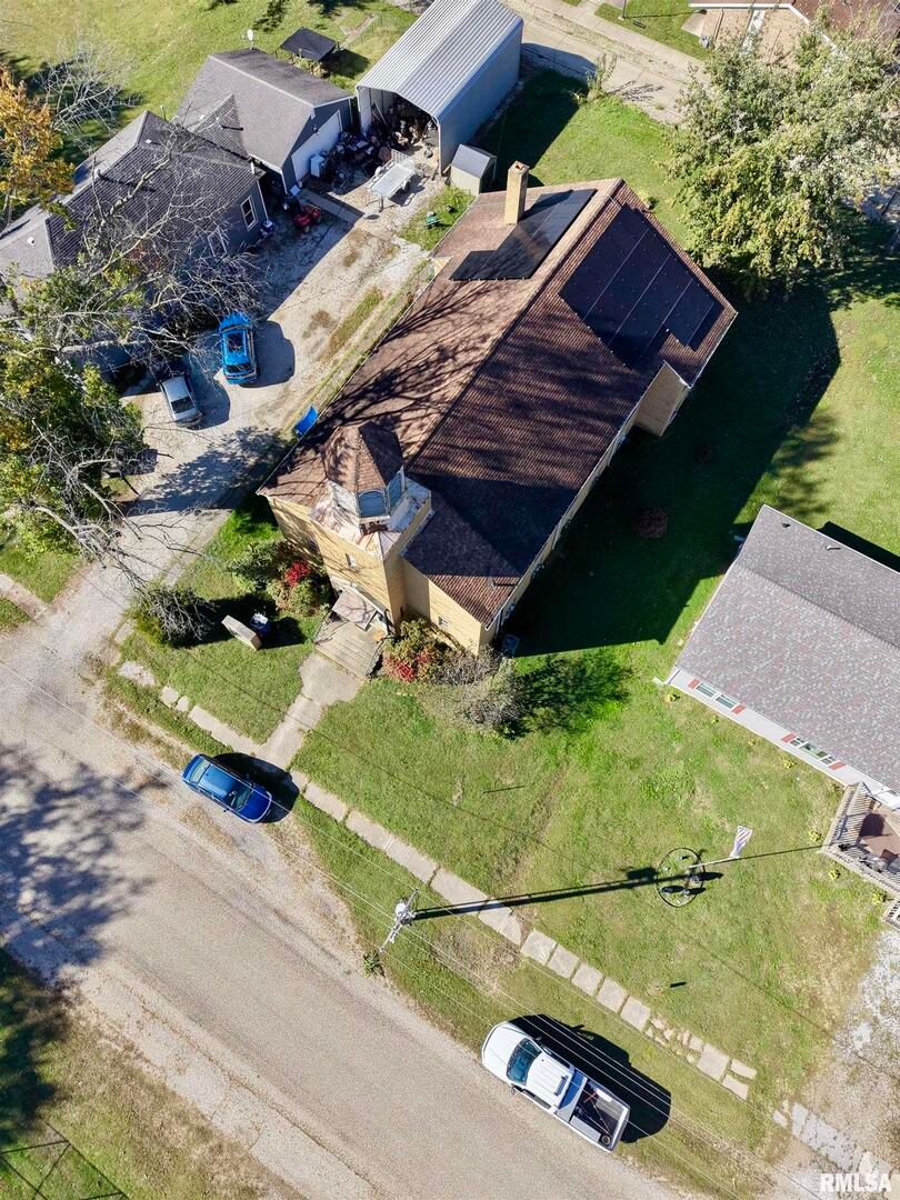 120 W POPLAR Street, Noble, IL 62868