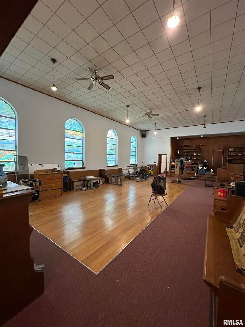 120 W POPLAR Street, Noble, IL 62868