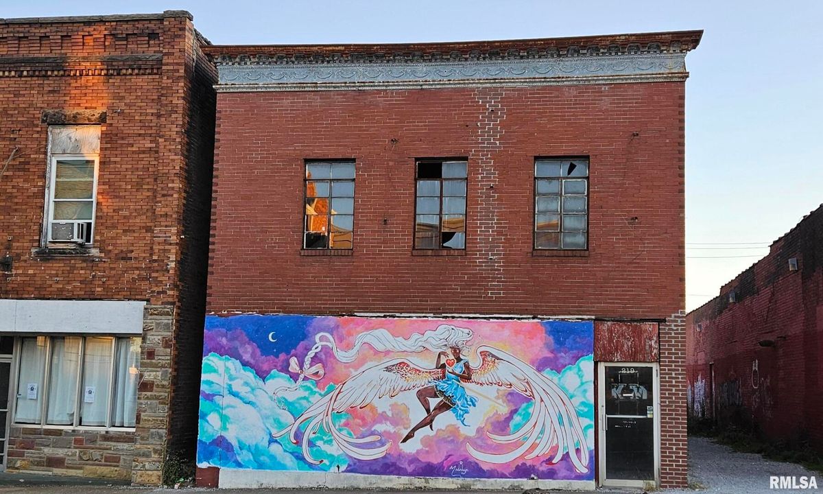 219 MAIN Street, Carbondale, IL 62901