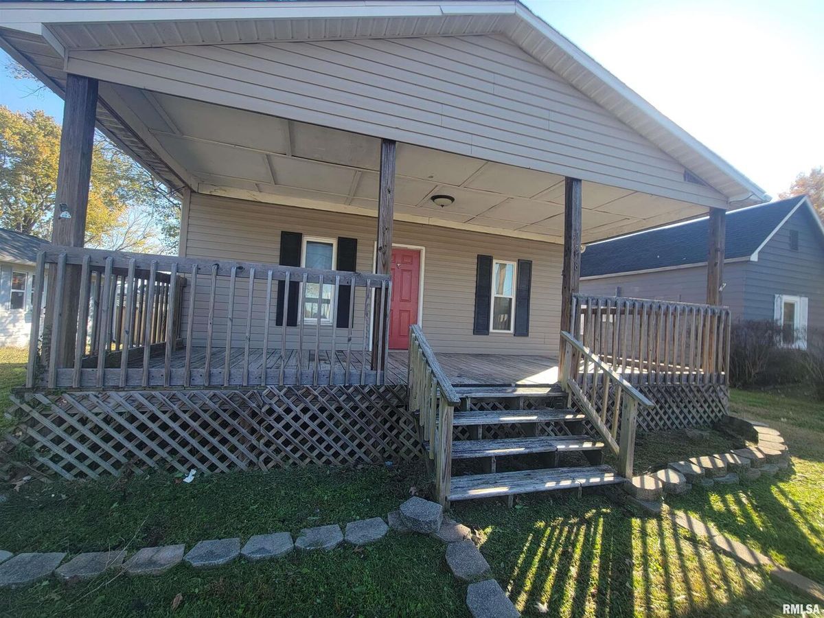 208 WASHINGTON Street, Hurst, IL 62949