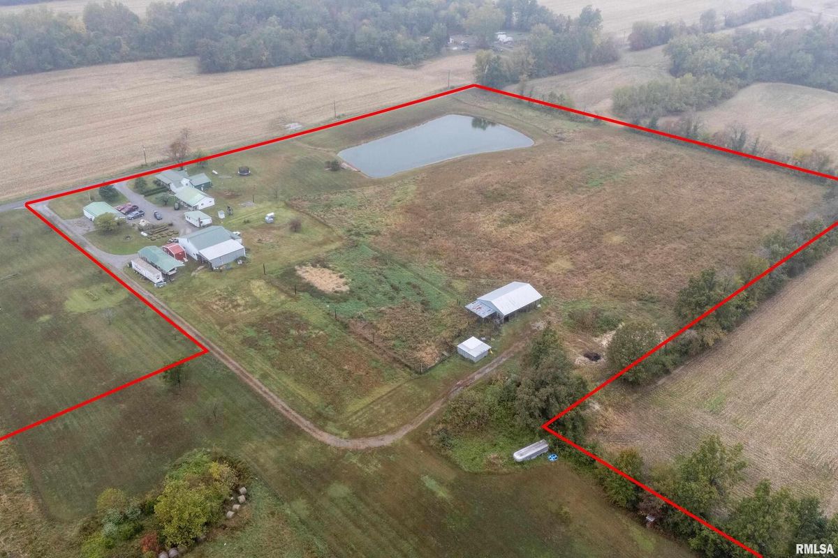 365 BOND Road, Galatia, IL 62935