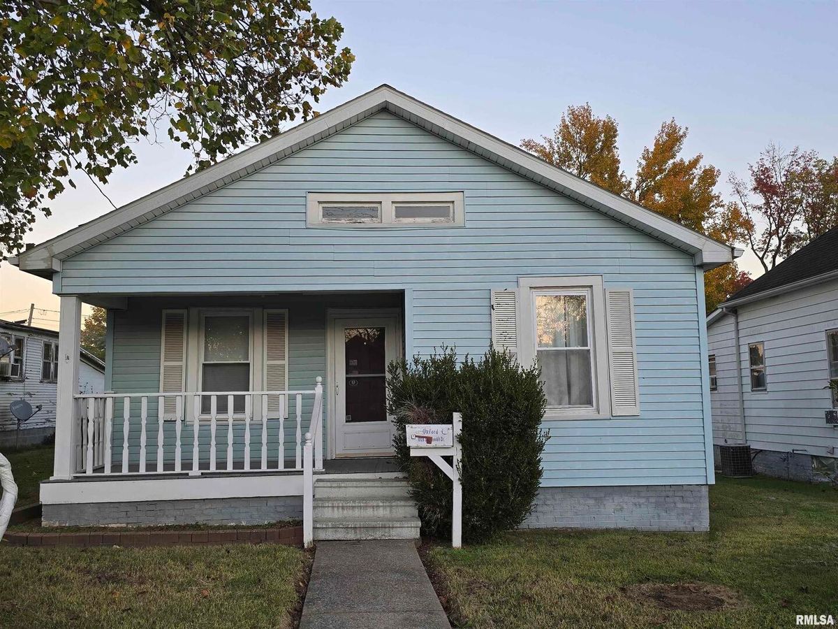 1028 ROOSEVELT Street, Harrisburg, IL 62946-2838