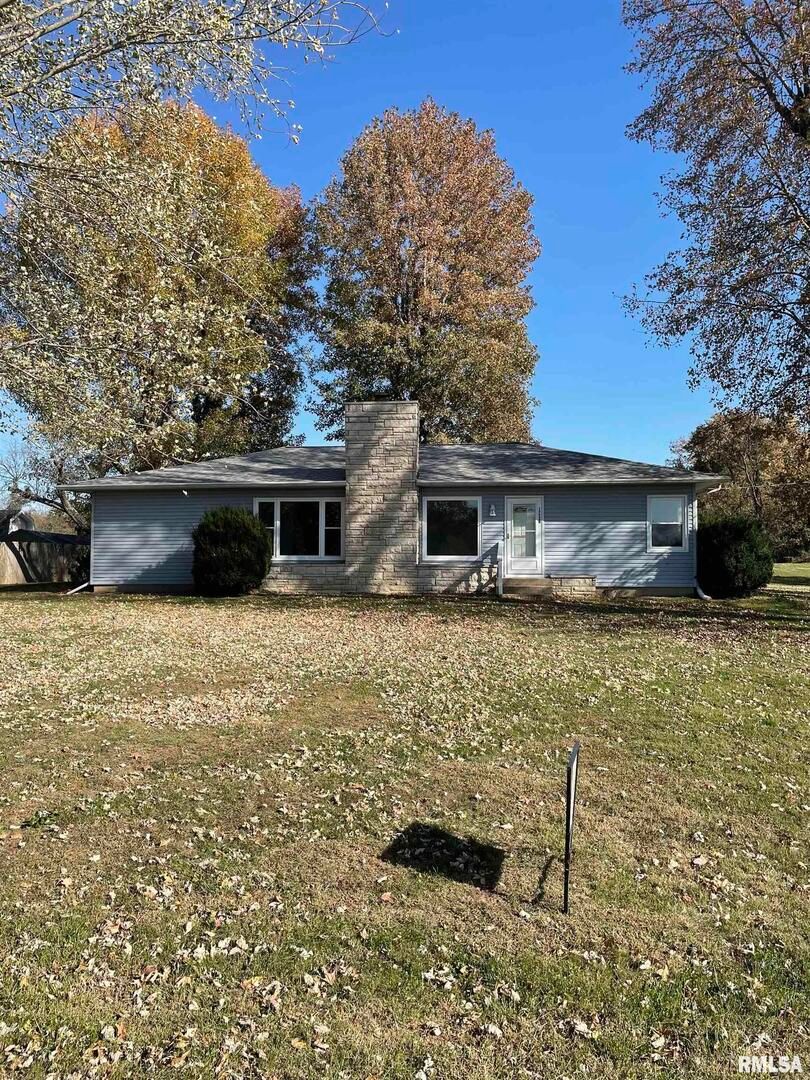 17726 Quiet Acres Rd Road — Sesser, IL 62884