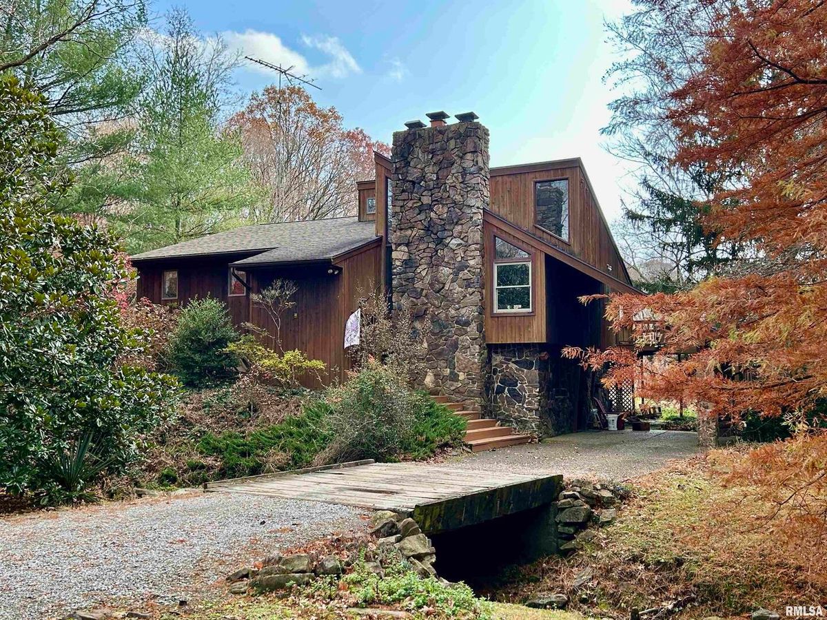 61 Schack Road, Murphysboro, IL 62966