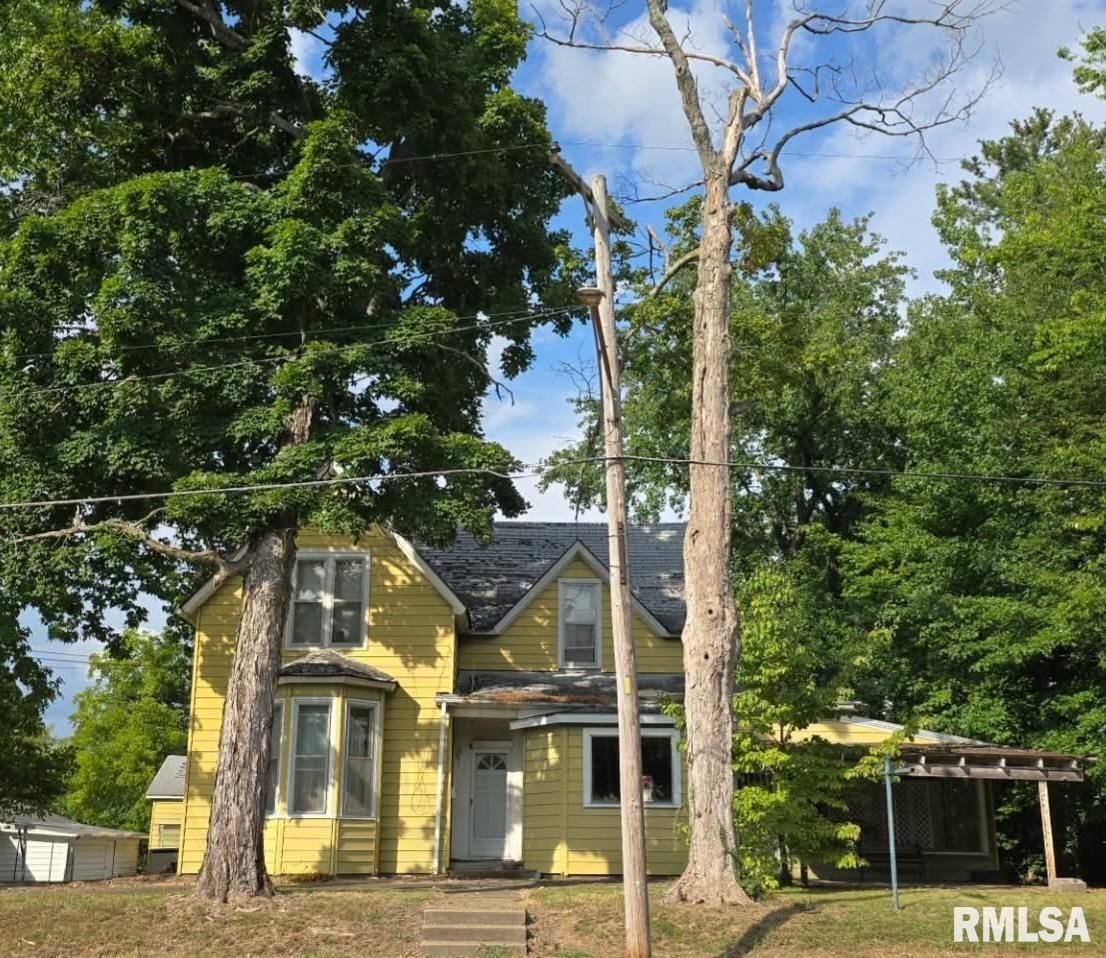 215 W VIENNA Street — Anna, IL 62906