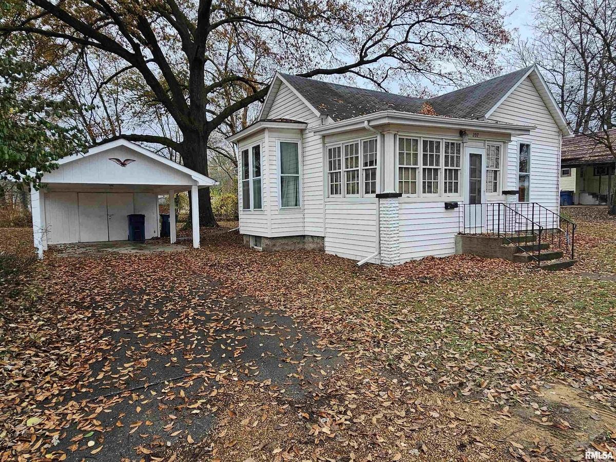 207 8TH Street, Mt Vernon, IL 62864