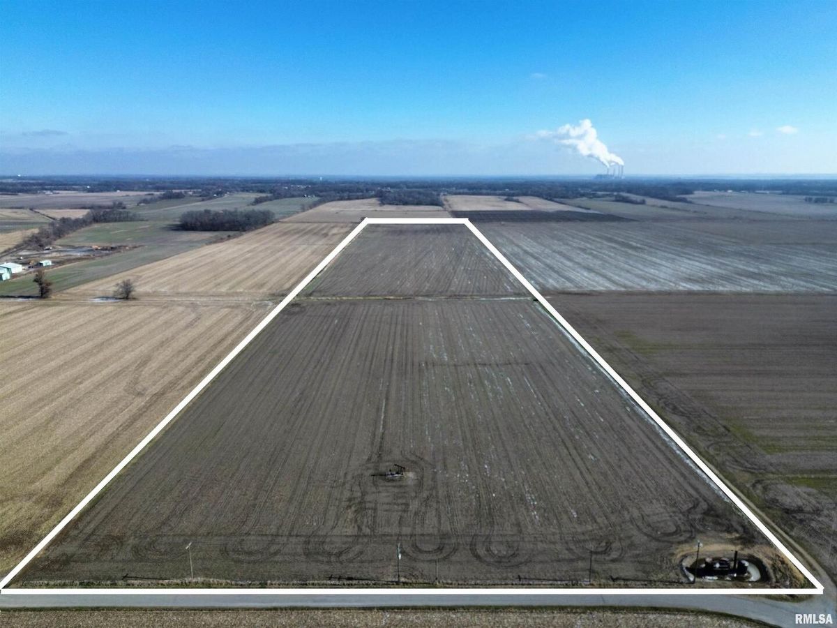 000 County Road 700 E Road, Mt Carmel, IL 62863