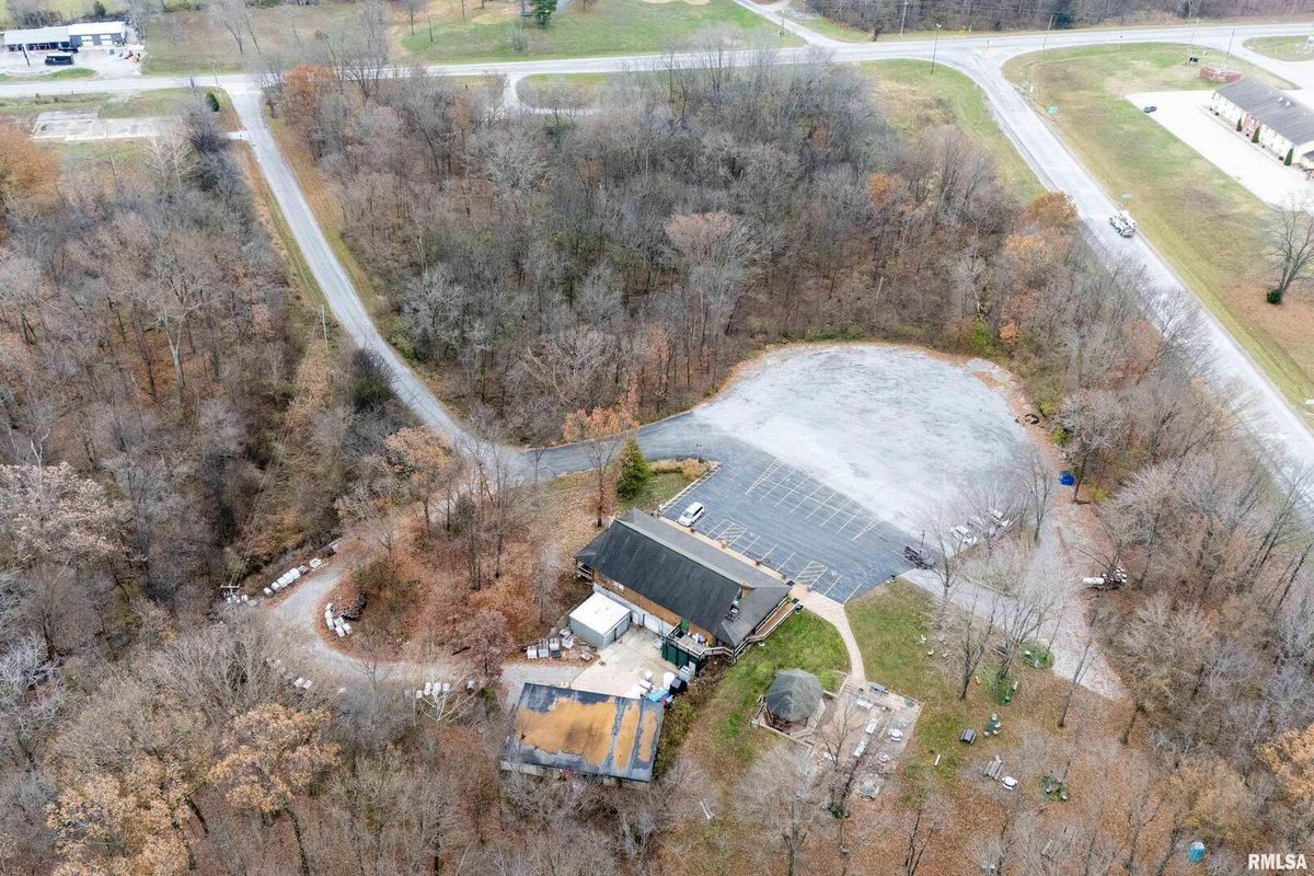 14931 Highway 37 Highway, Whittington, IL 62897