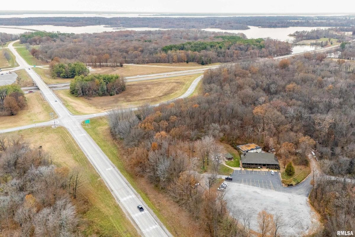 14931 Highway 37 Highway, Whittington, IL 62897