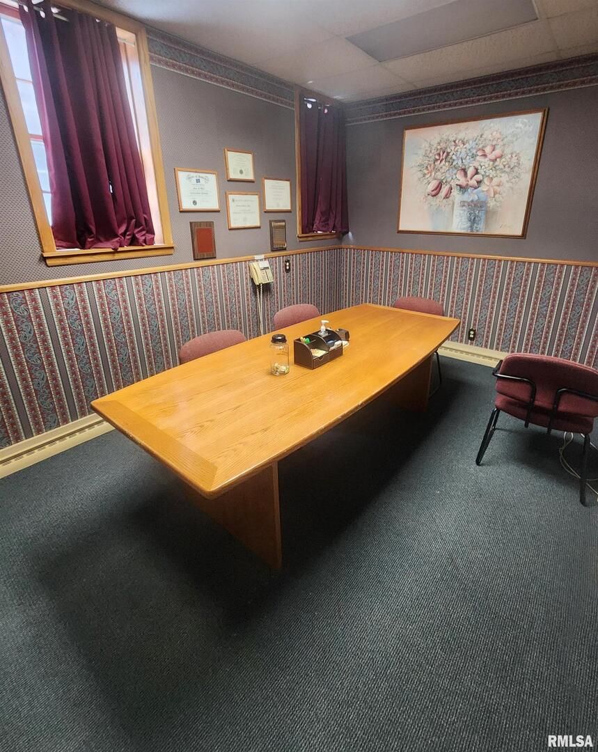 114 W 5TH Street, Mt Carmel, IL 62863-9998