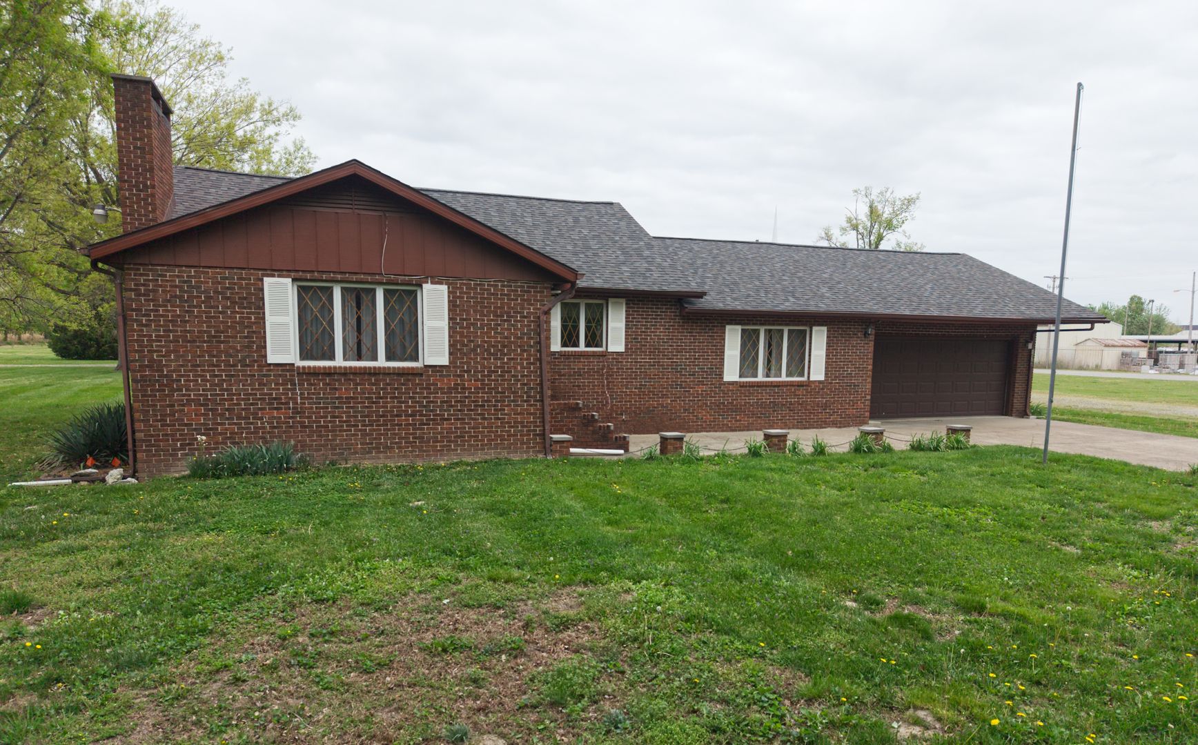 8576 Old 13 Route — Marion, IL 62959