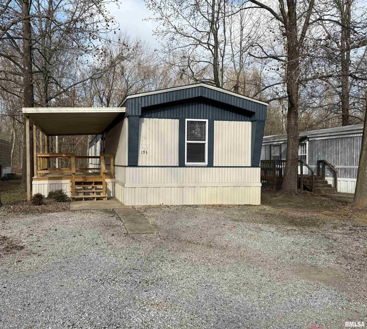 193 OAK VALLEY Drive — Carbondale, IL 62901