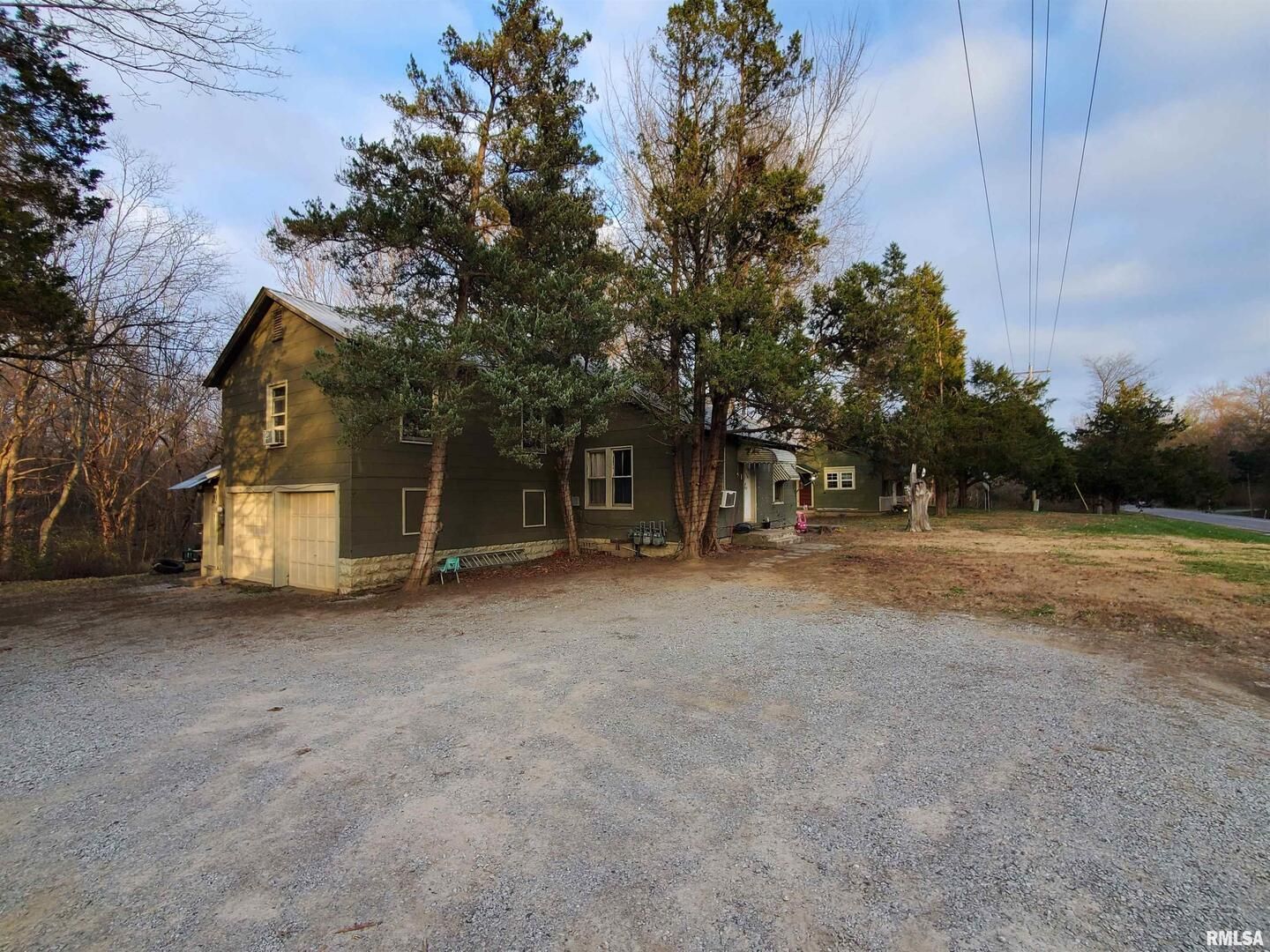 6459 Old Highway 13 Road — Carbondale, IL 62901