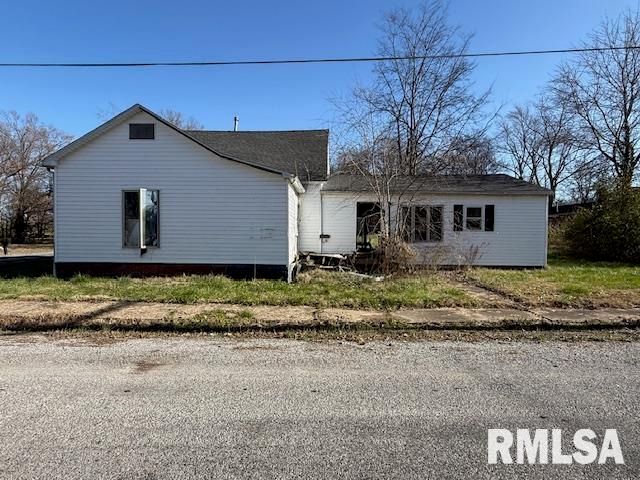 124 MICHIGAN Street — Harrisburg, IL 62946