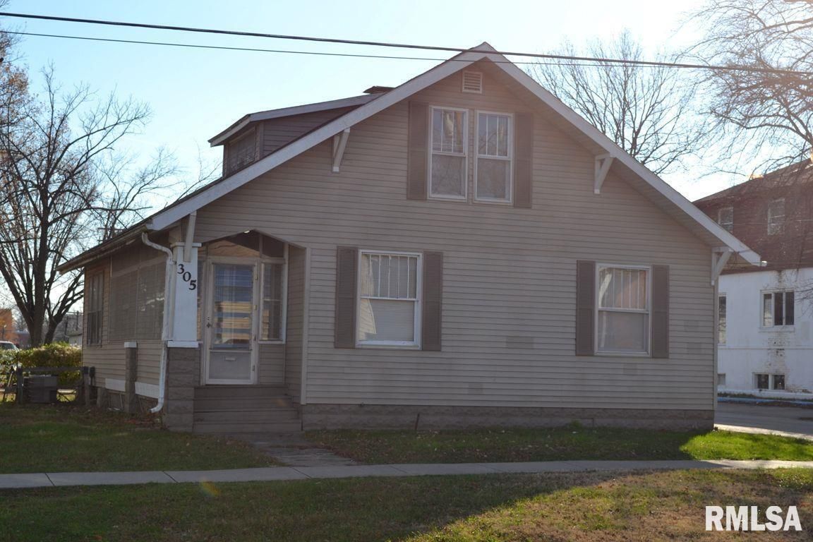 305 W COLLEGE Street — Carbondale, IL 62901