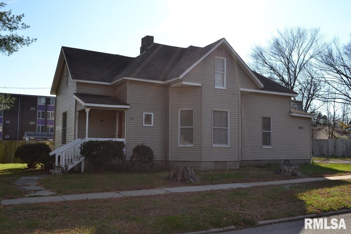 701 W CHERRY Street #1 — Carbondale, IL 62901