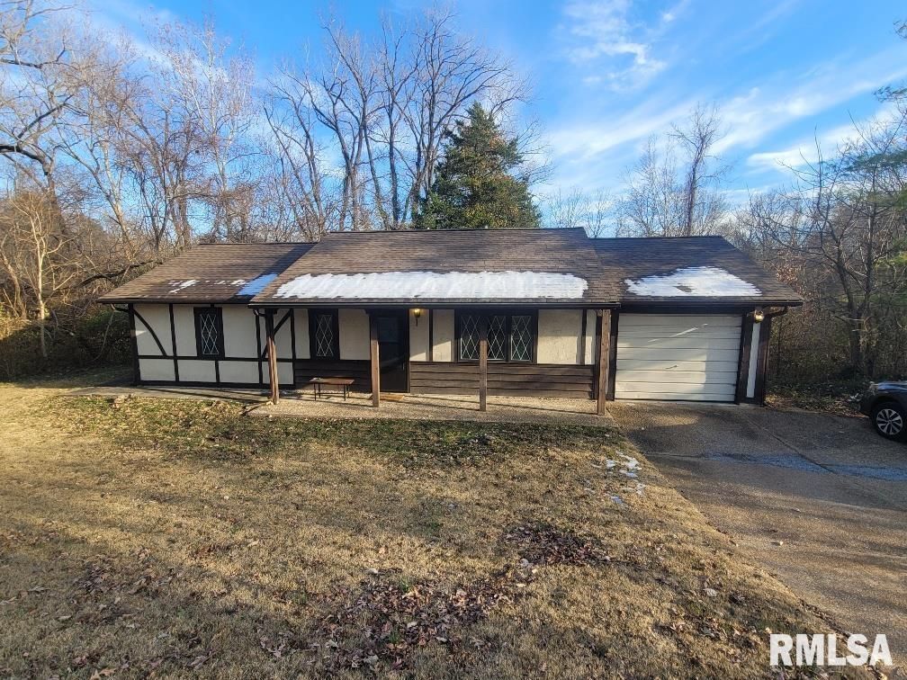 12 EDGEWOOD Lane — Belleville, IL 62223