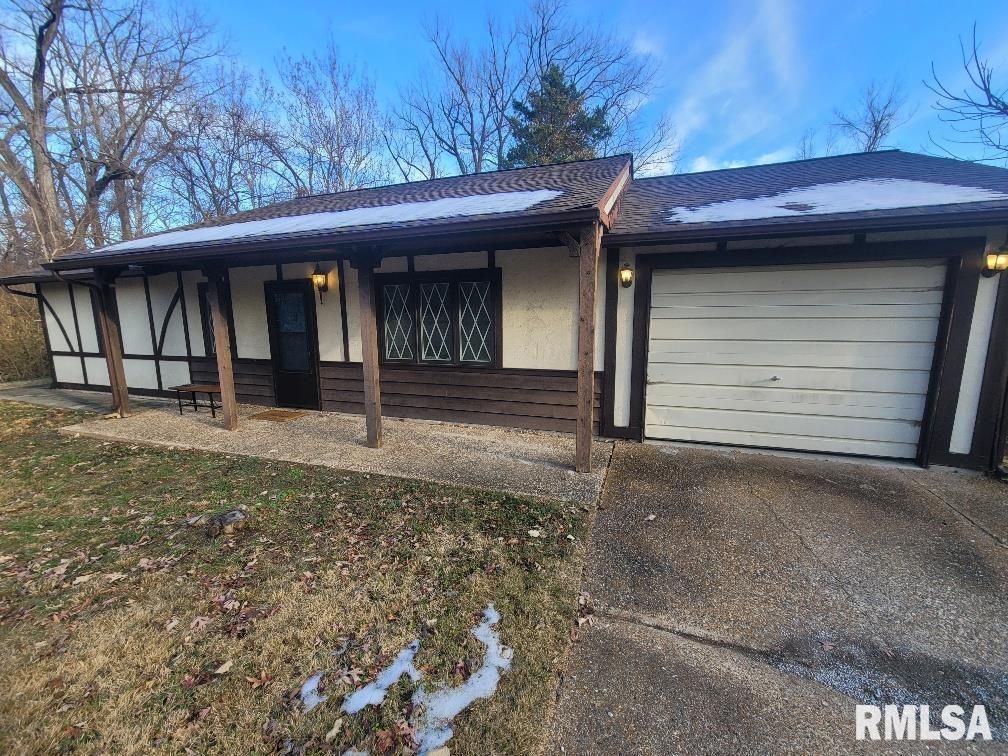 12 EDGEWOOD Lane, Belleville, IL 62223