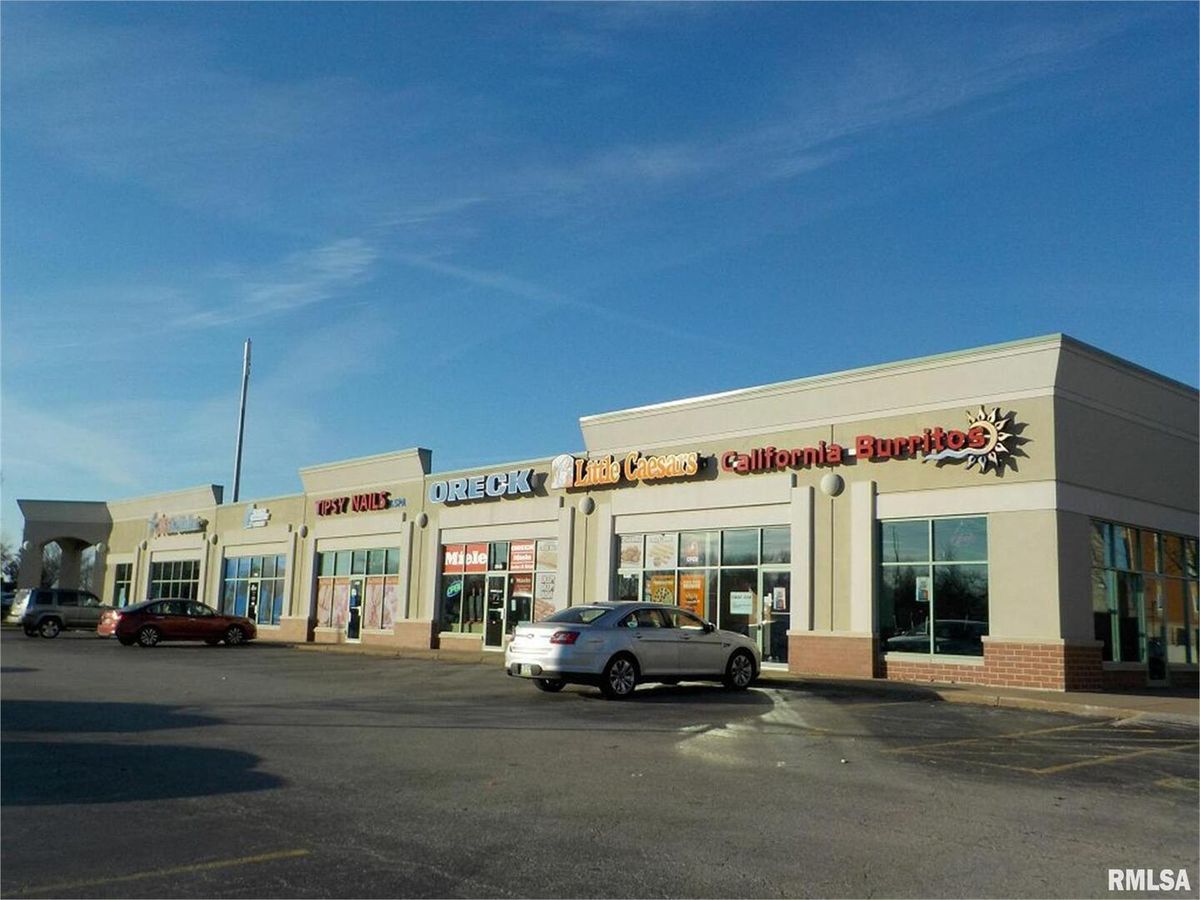 2940 53RD Street, Davenport, IA 52807