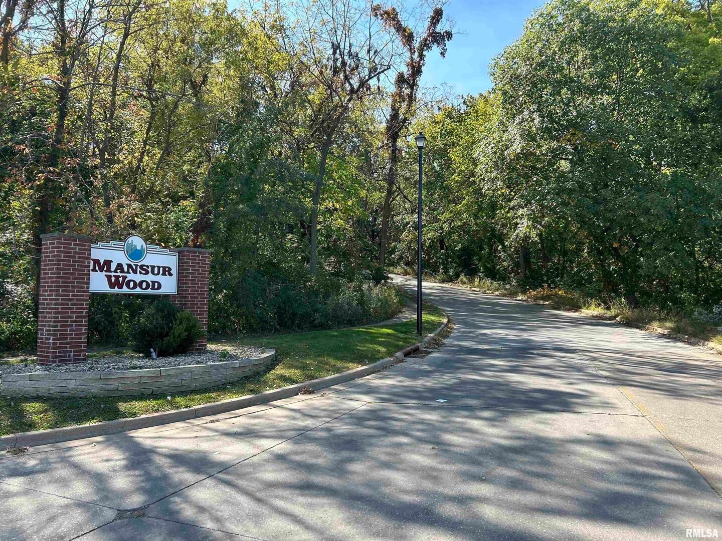809 FORET MANSUR Lane — Carbon Cliff, IL 61239