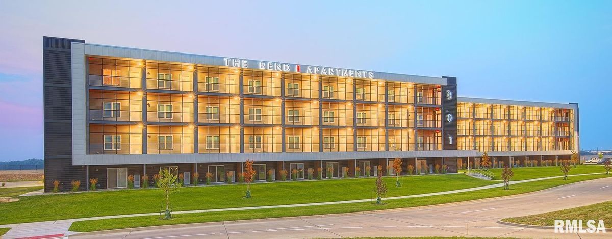 801 Bend Blvd Boulevard, East Moline, IL 61244