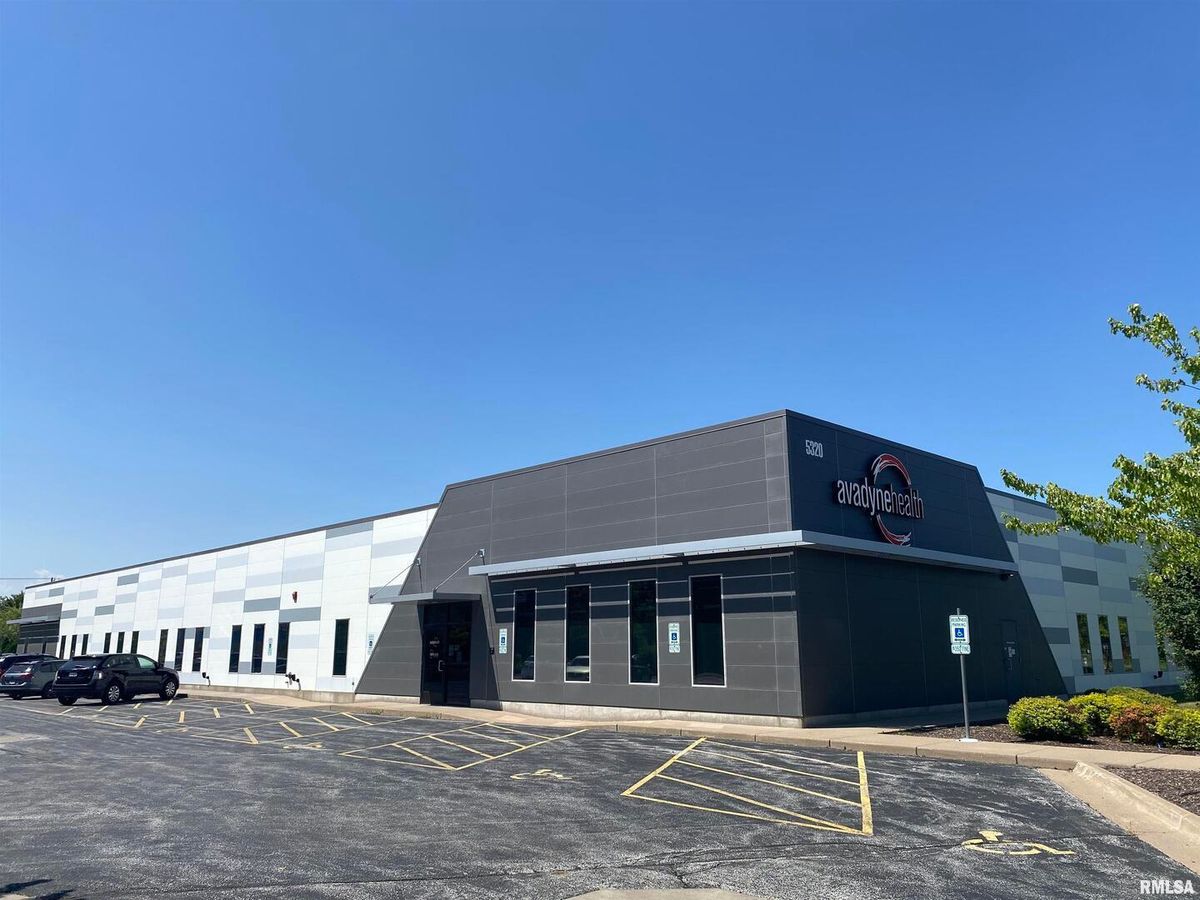 5320 22ND Avenue, Moline, IL 61265