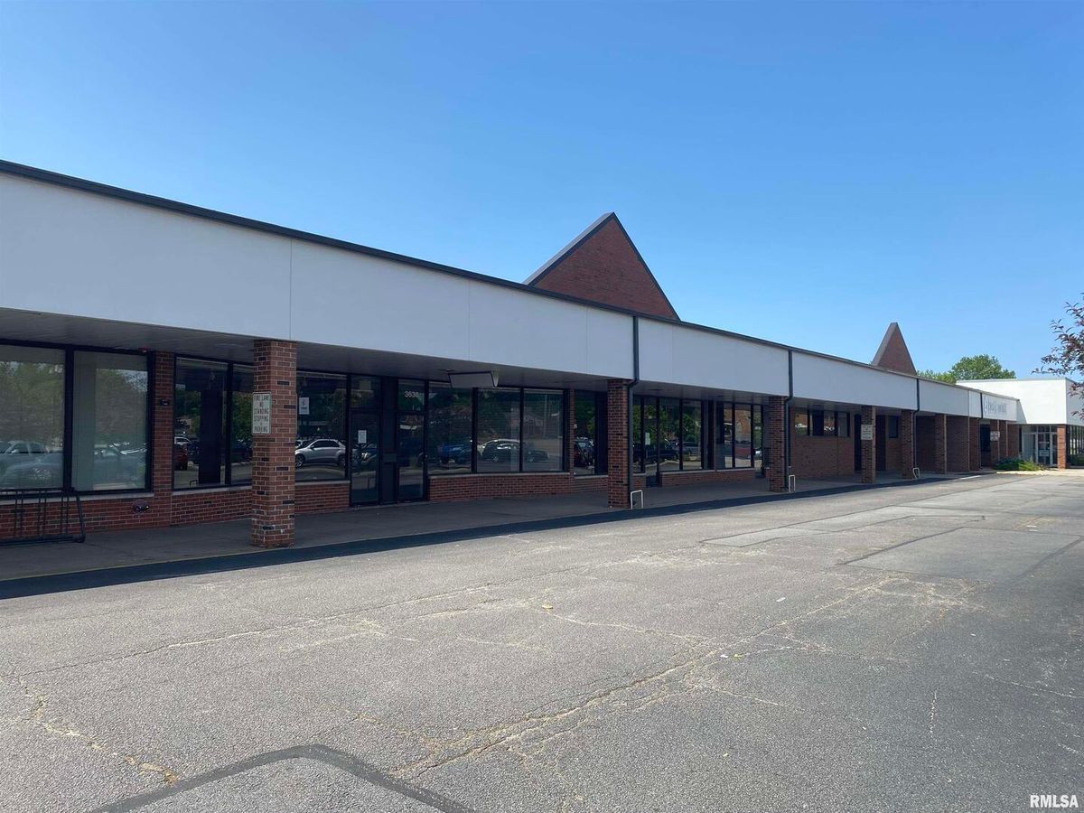 3624-3636 AVENUE OF THE CITIES Avenue, Moline, IL 61265