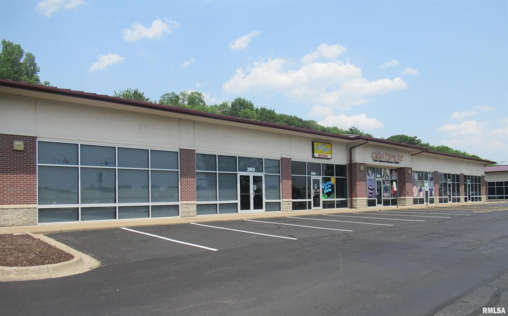 3902 38TH Avenue — Moline, IL 61265