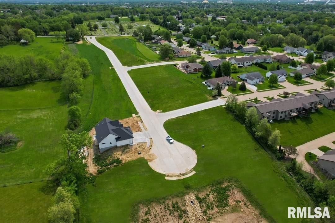 1837 Zara — Clinton, IA 52732