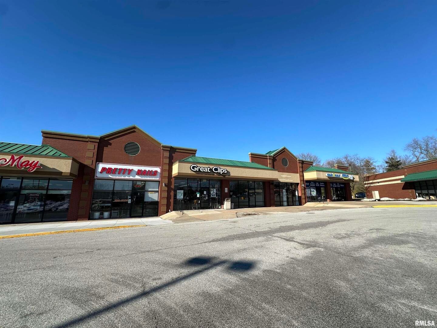 2140 W KIMBERLY Road #7 — Davenport, IA 52806