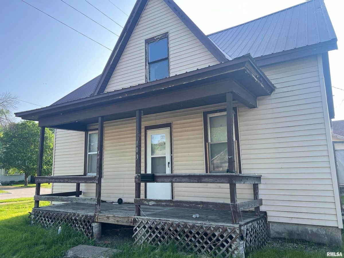 103 6TH Street, Clinton, IA 52732