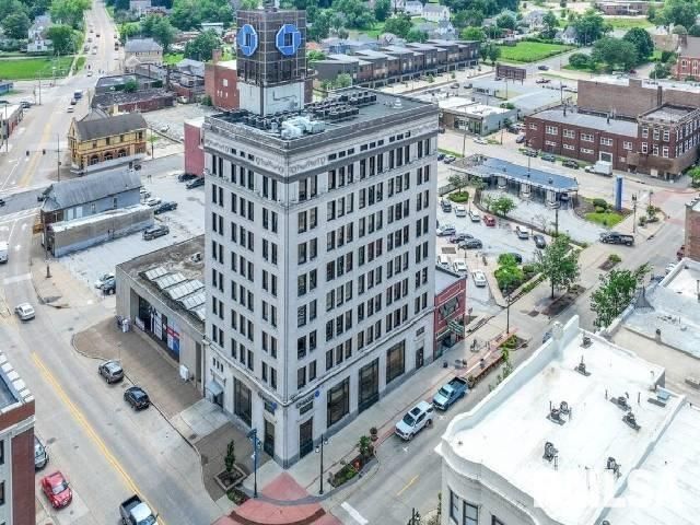 501 15TH Street #802 — Moline, IL 61265