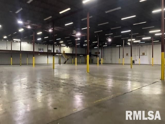 7800 14TH Street, Rock Island, IL 61201