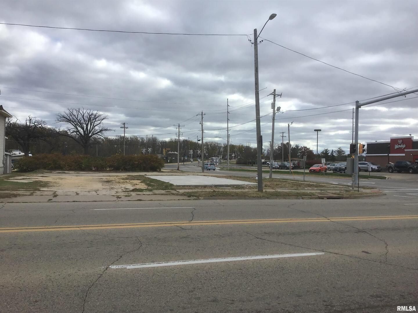 901 - 905 N 2ND Street — Clinton, IA 52732