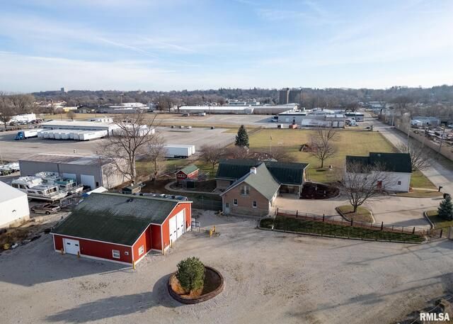 225 34TH Avenue — Rock Island, IL 61201