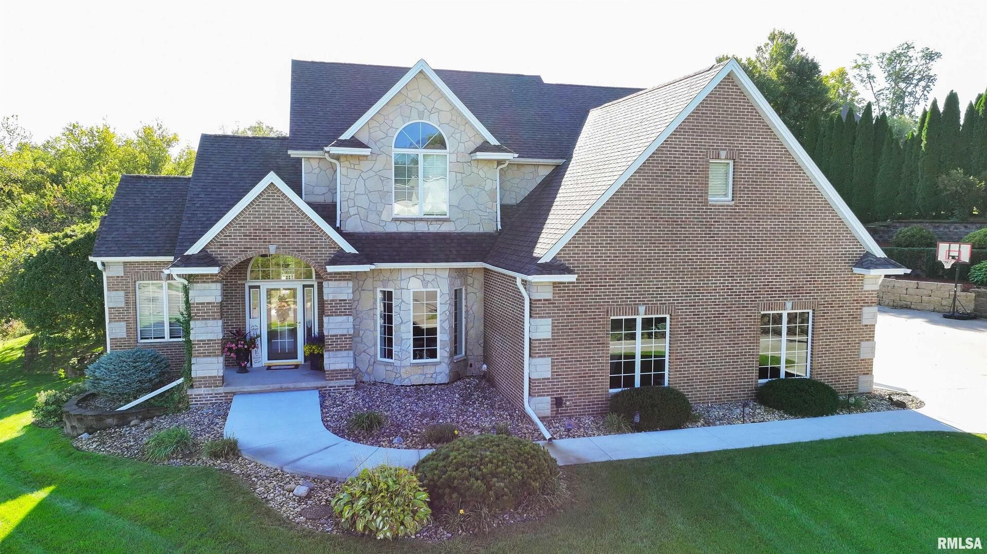 539 34th Avenue N — Clinton, IA 52732