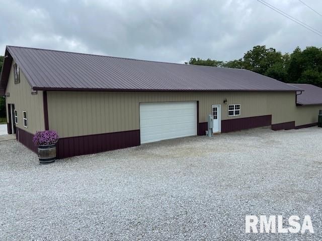 2142 N Hancock County Road, Nauvoo, IL 62354