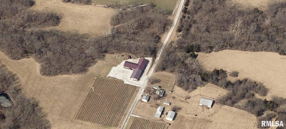 2142 Hancock County Road, Nauvoo, IL 62354