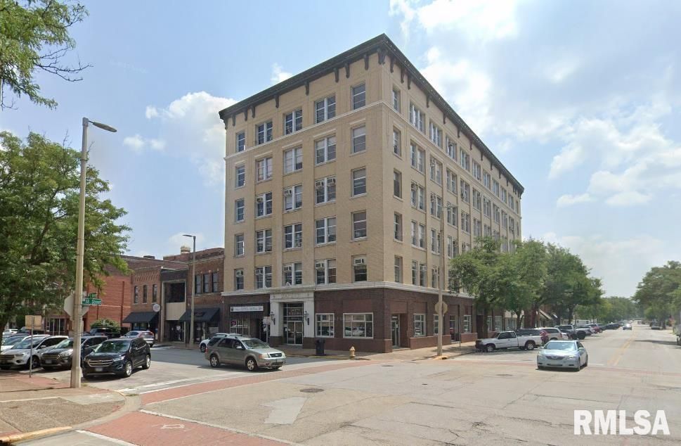 1800-1812 3RD Avenue — Rock Island, IL 61201