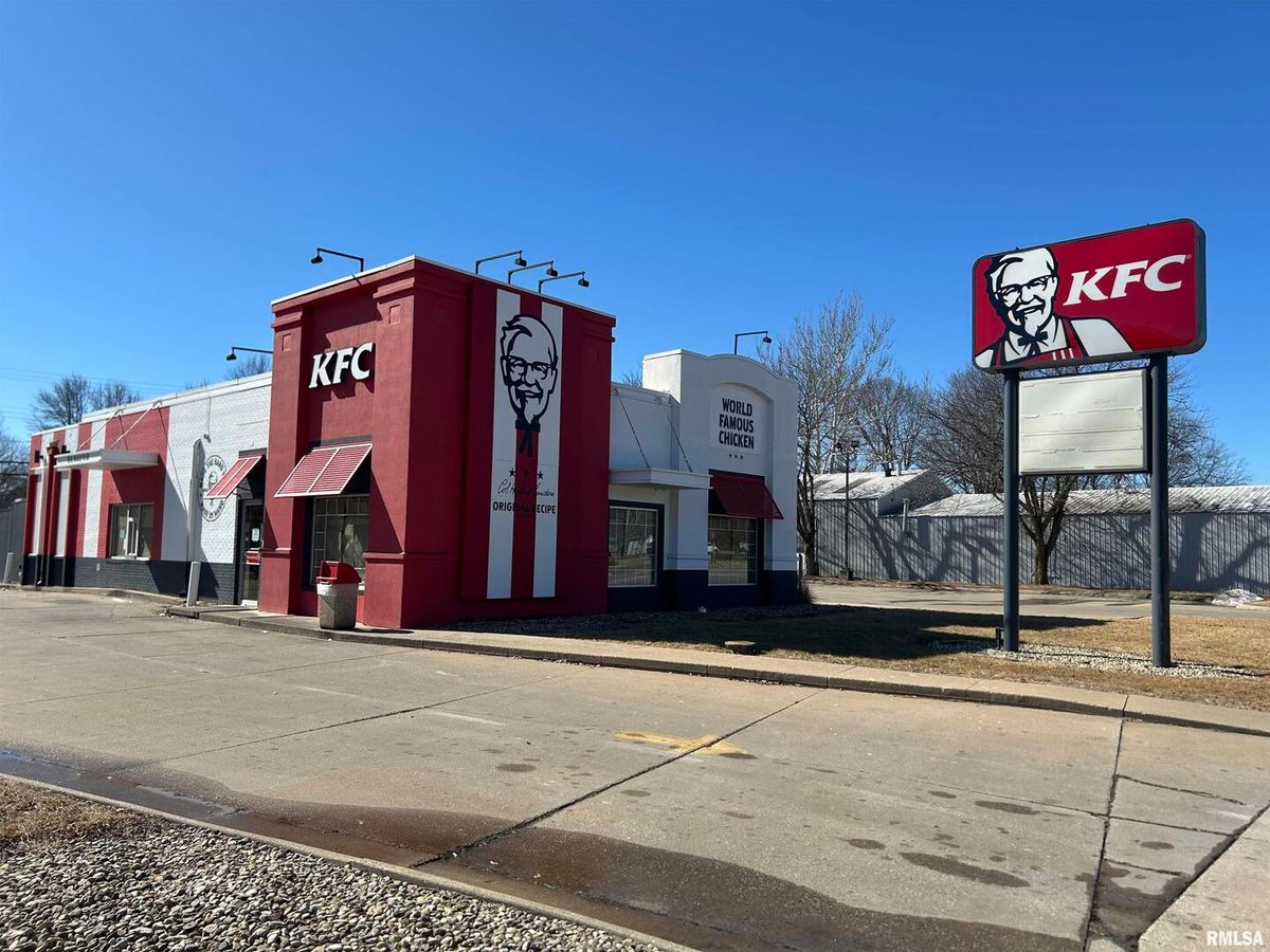 615 JACKSON Street, Macomb, IL 61455