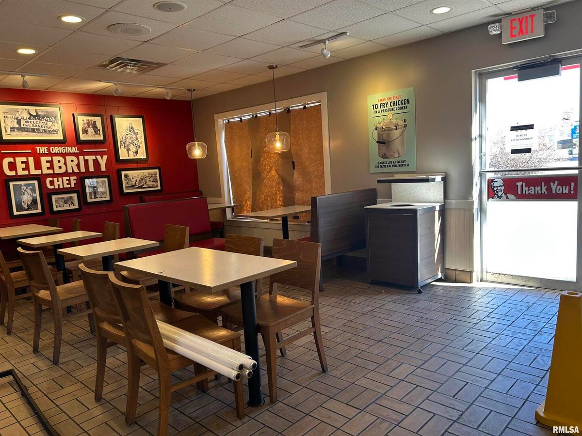 615 E JACKSON Street, Macomb, IL 61455